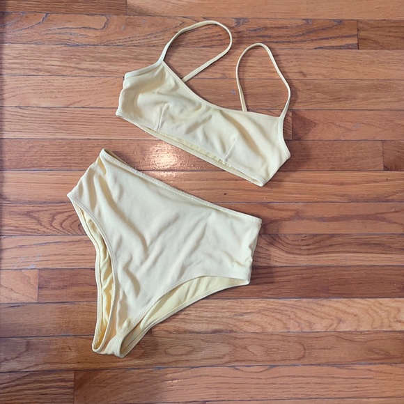 Yellow Ribbed Bikini💥 - Picture 1 of 3